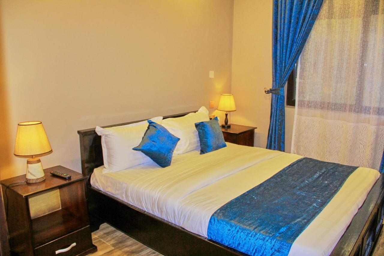 Golden Castle Hotel Hoima Luaran gambar