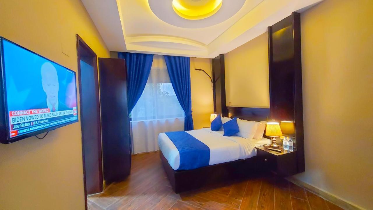 Golden Castle Hotel Hoima Luaran gambar