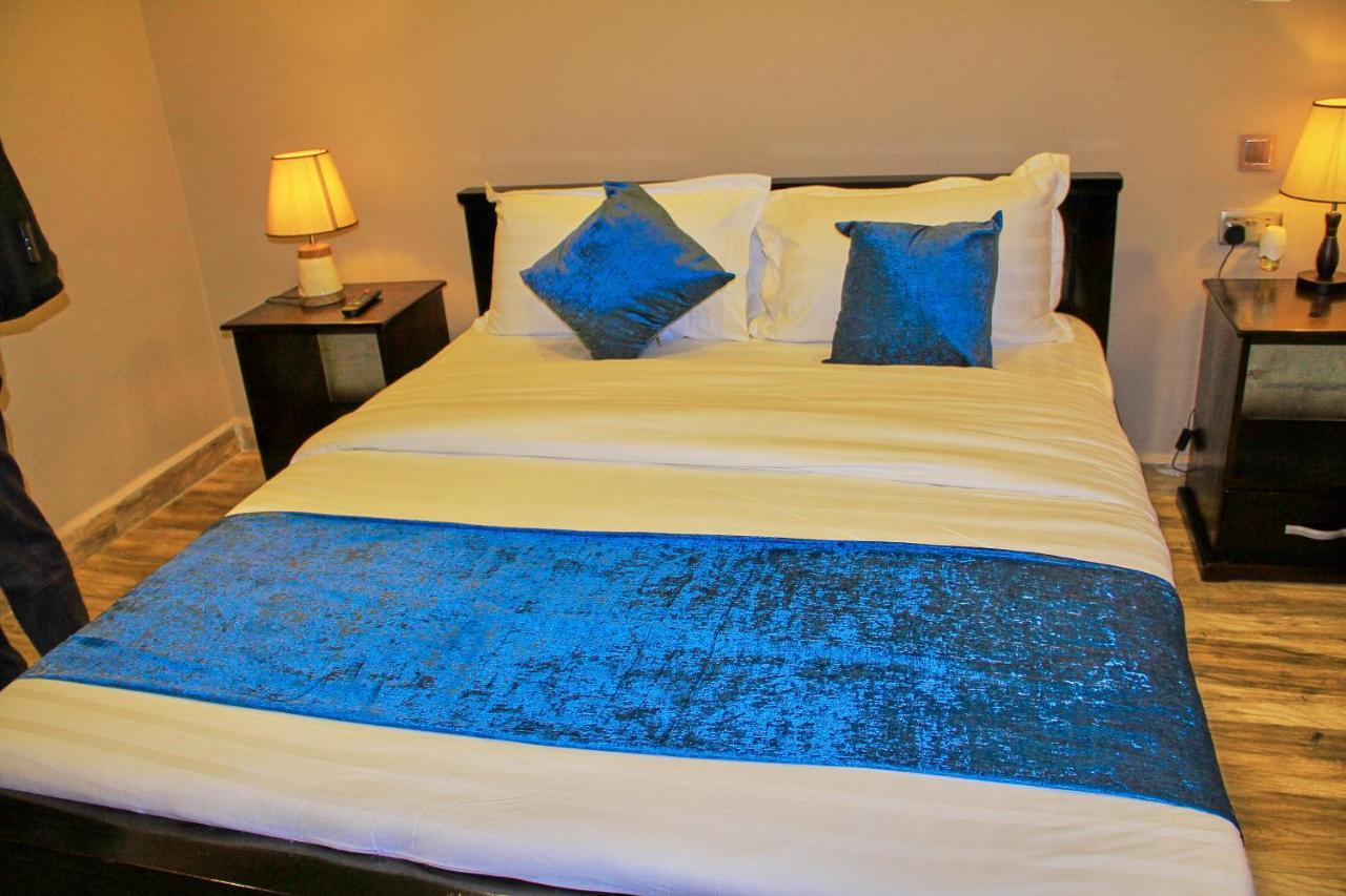 Golden Castle Hotel Hoima Luaran gambar